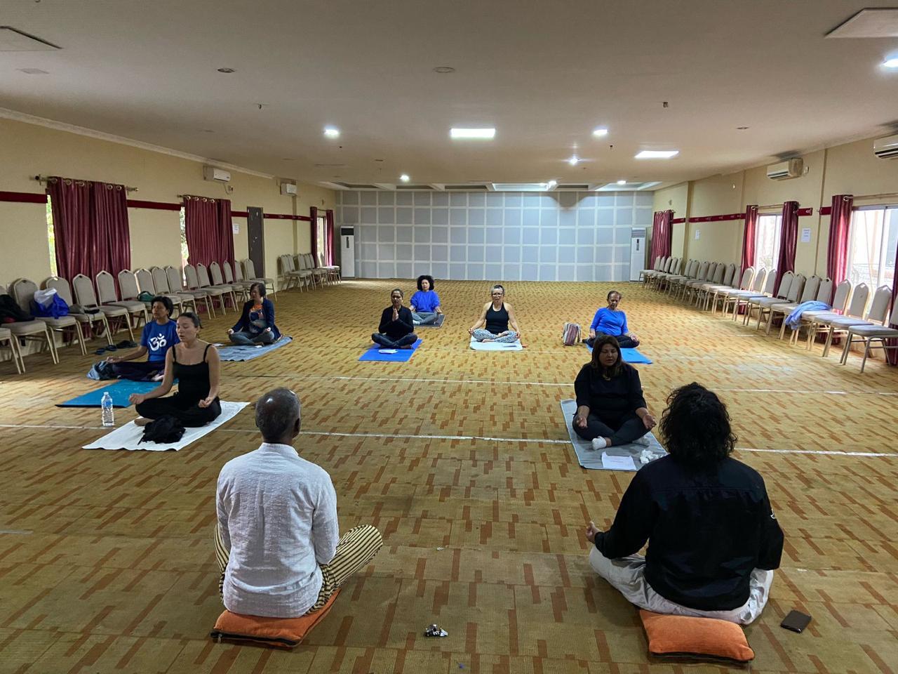Read more about the article How a 200-Hour Program Can Transform Your Yoga Journey in India