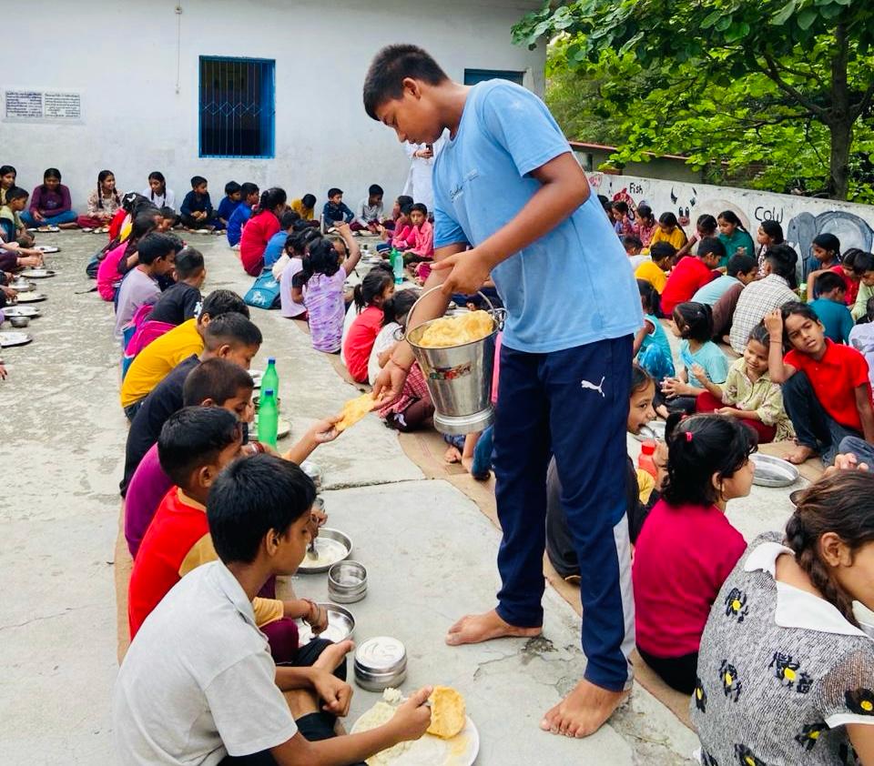 karma yoga rishikesh emwyog academy