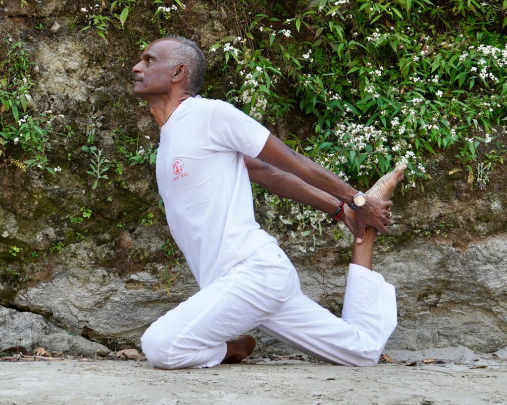 yoga teacher of emwyog academy rishikesh