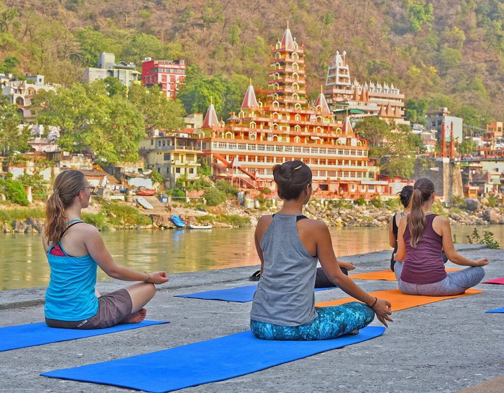 Best Yoga Teacher Training In Rishikesh